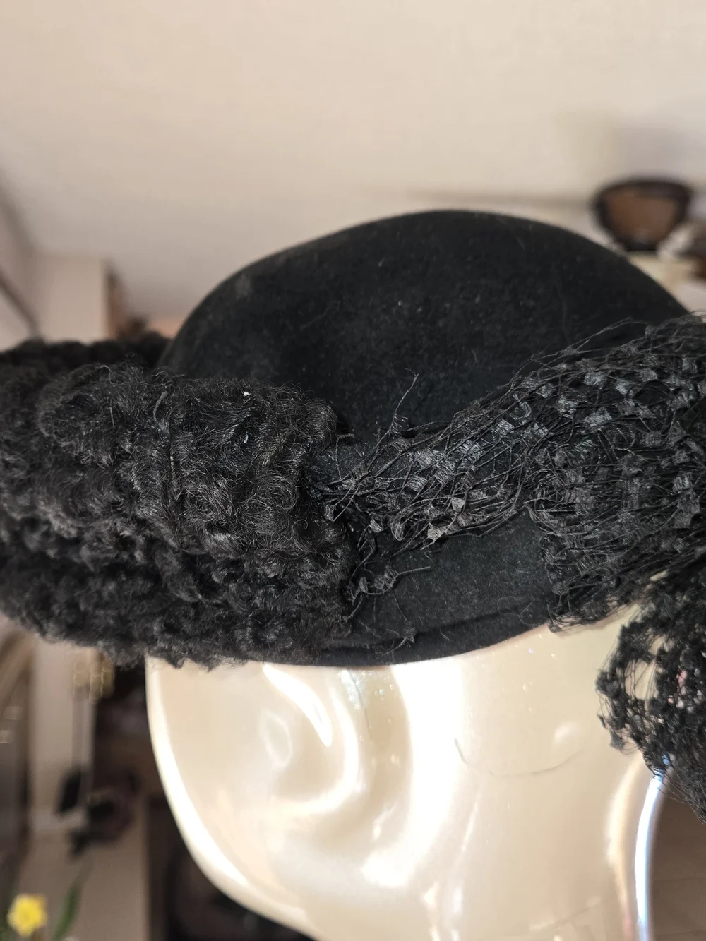 Vintage Carson Pirie Scott & Co. Black Wool Hat Sz 23 Lace Trim Dress Cap